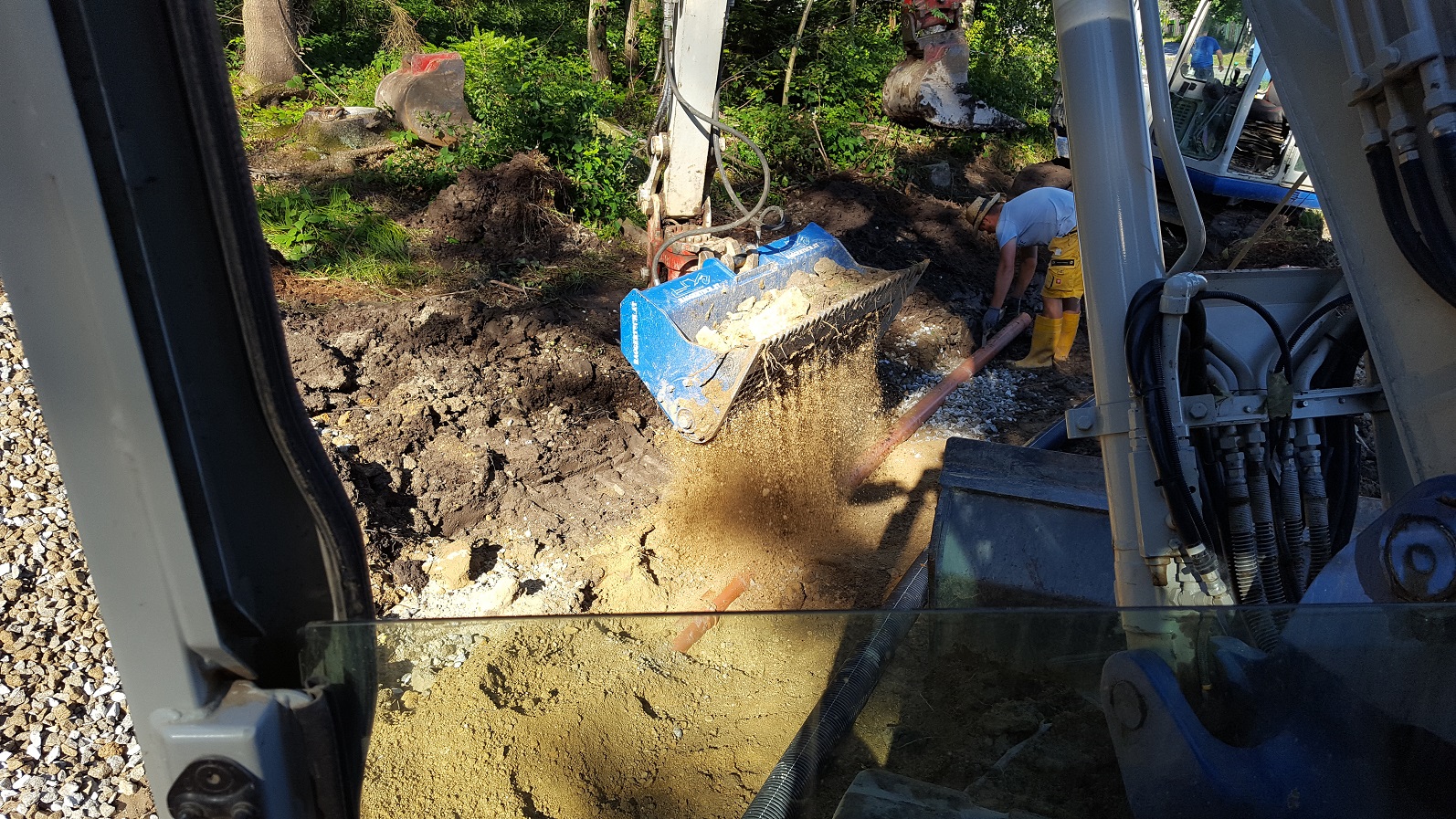 Leitungs- und Kabelbett mit Baggertech